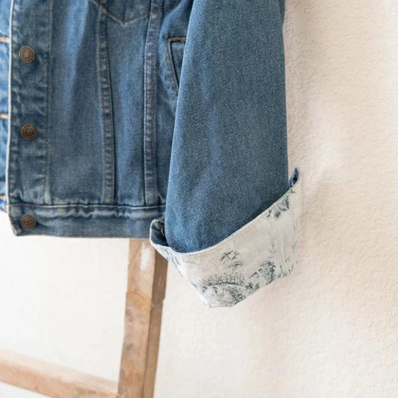 TASHA POLIZZI DESIGNER WESTERN DENIM JEAN JACKET SECRET POCKETS FLORAL SZ L - Picture 4 of 10